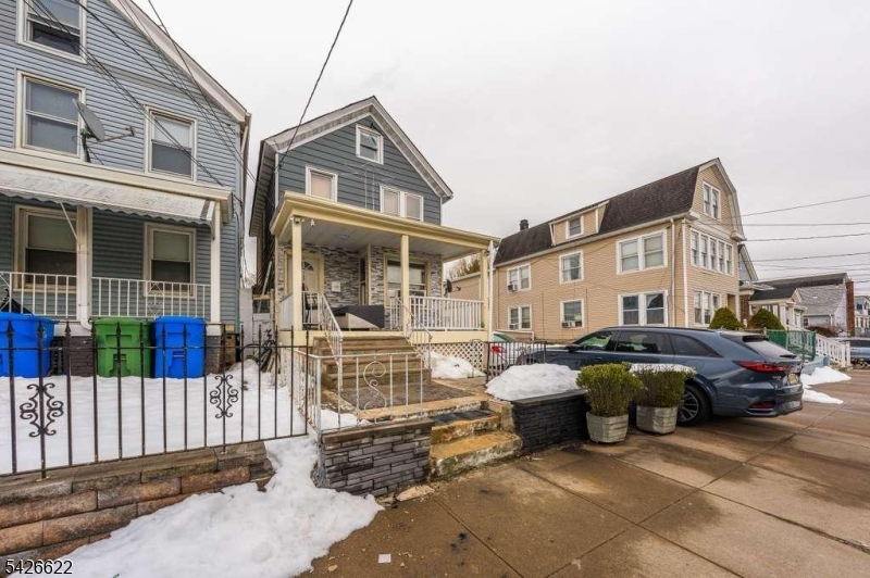 180 State Street Perth Amboy, NJ 08861 - Photo 3 of 25