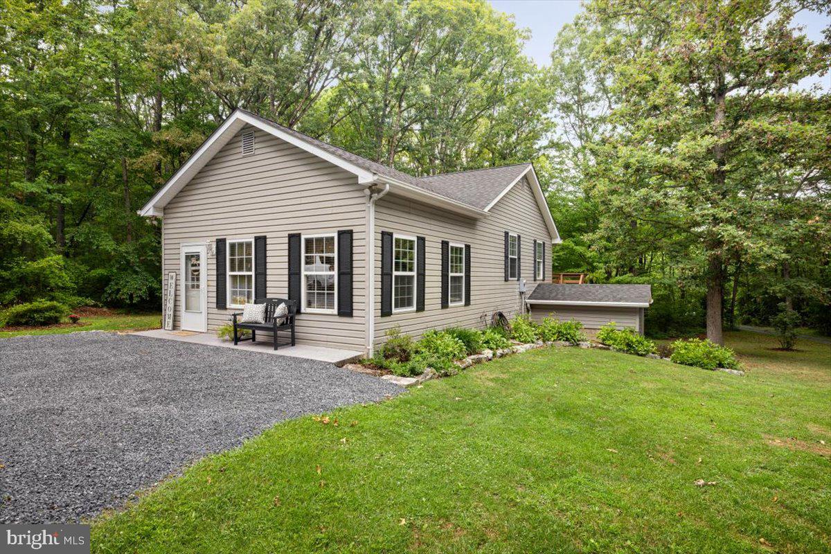 1734 Back Road Woodstock, VA 22664 - Photo 22 of 32