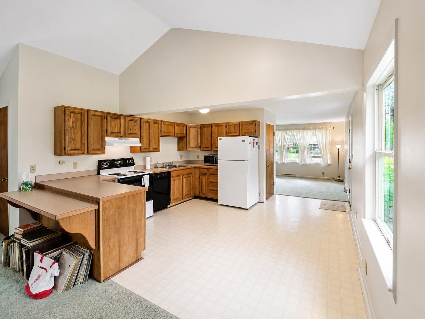 1817 South Stockman Road Mount Pleasant, MI 48858 - Photo 9 of 21 1947387-35b3a0ee-011a-4f91-9ed8-0fa4393bdf1b.JPG