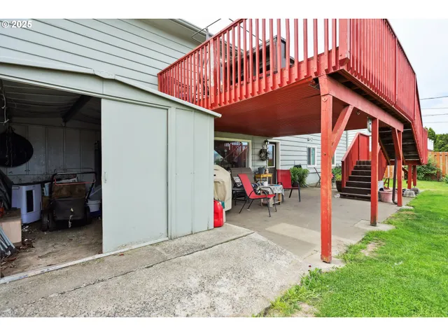 a view of storage and utility room