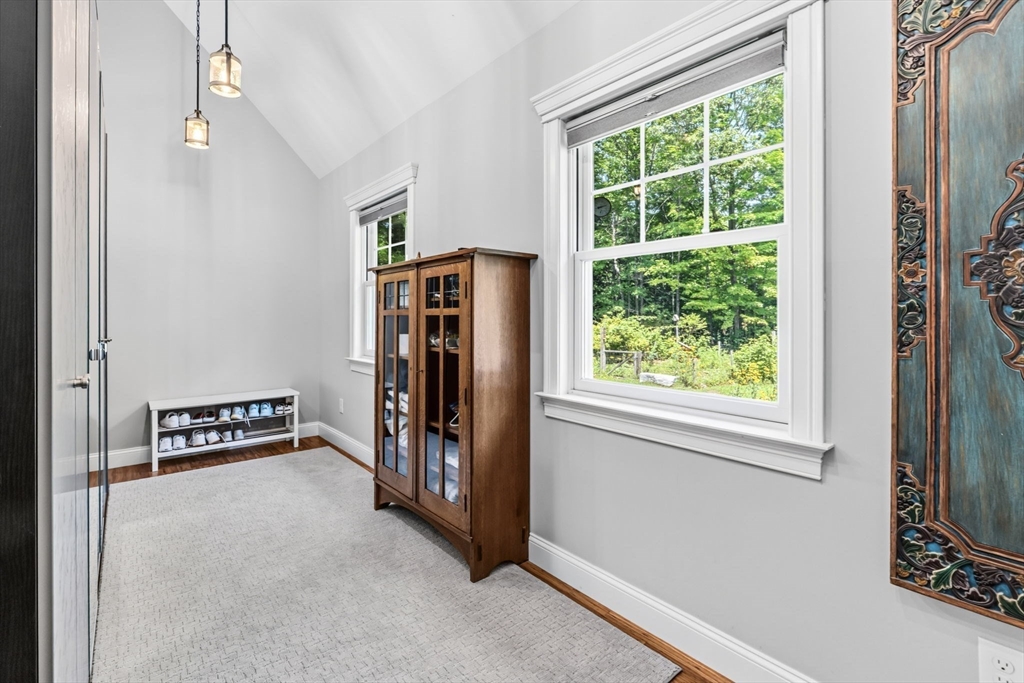 33 Rattle Hill Road Southampton, MA 01073 - Photo 27 of 42