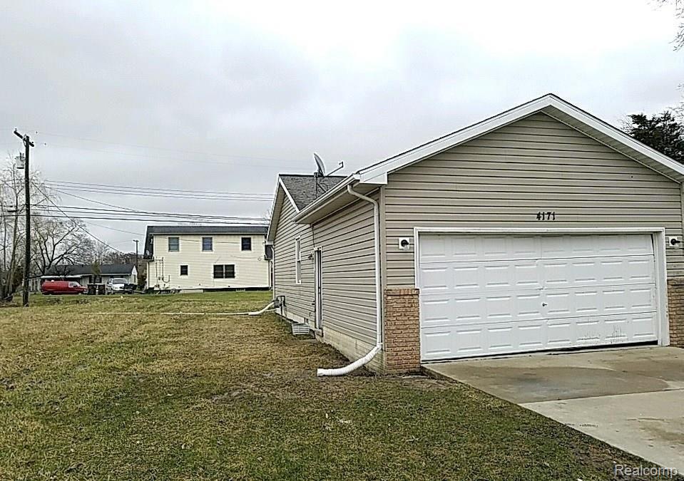 4171 Spring Hill Avenue Inkster, MI 48141 - Photo 3 of 13