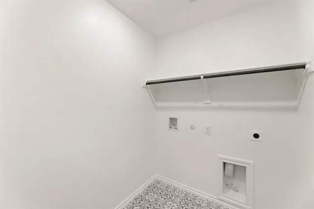 $339,114 | 1903 Seminole Drive, Cleburne, TX 76033