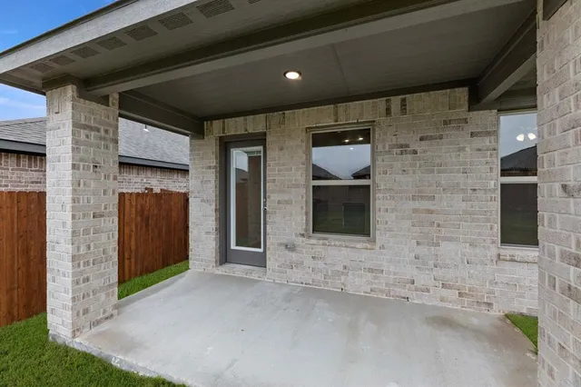 $339,114 | 1903 Seminole Drive, Cleburne, TX 76033