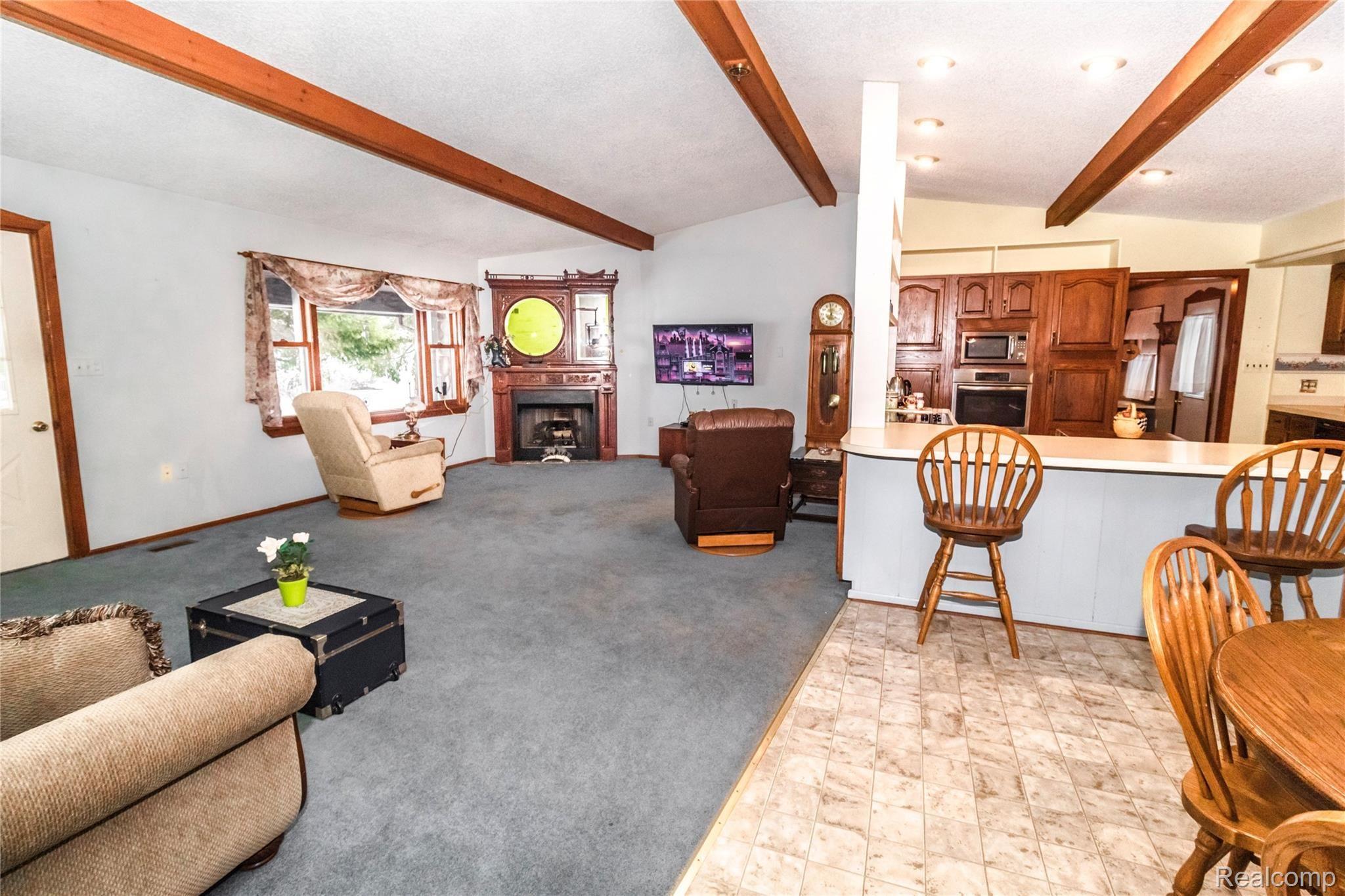 4826 Sutton Road Dryden, MI 48428 - Photo 10 of 95 Living Room (3).jpg