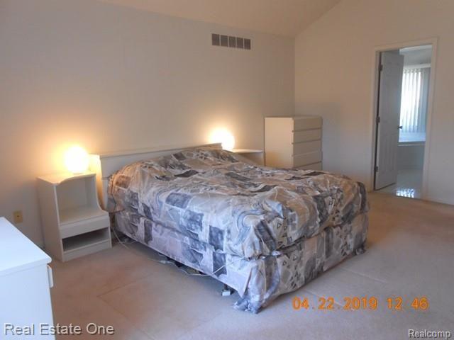 3306 Gilsam Court Rochester Hills, MI 48309 - Photo 4 of 5