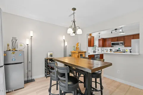 $359,900 | 9 Old Mill Lane, Queensbury, NY 12804