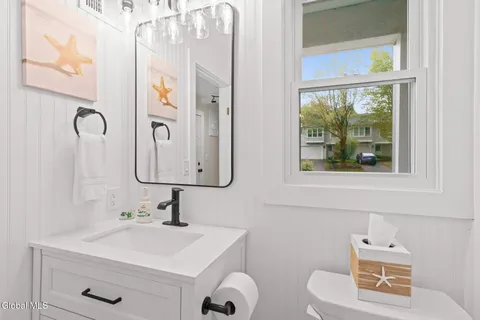 $359,900 | 9 Old Mill Lane, Queensbury, NY 12804