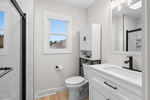 $359,900 | 9 Old Mill Lane, Queensbury, NY 12804