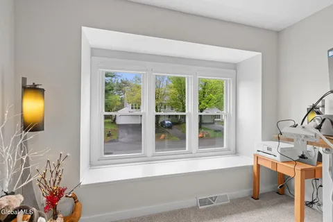 $359,900 | 9 Old Mill Lane, Queensbury, NY 12804
