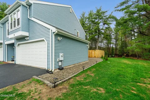 $359,900 | 9 Old Mill Lane, Queensbury, NY 12804