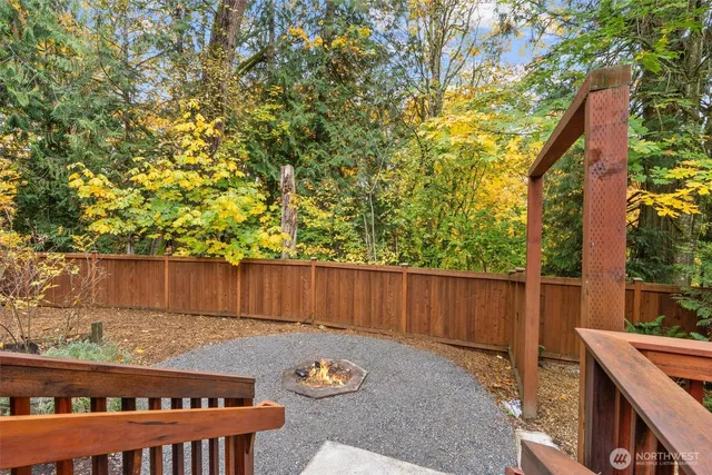 a view of deck and patio