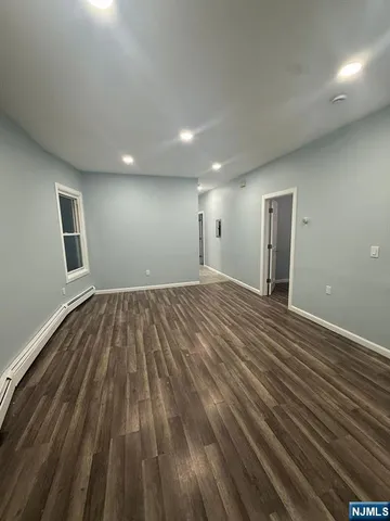 $2,450 | 100 Rosa Parks Boulevard, Unit 1, Paterson, NJ 07501