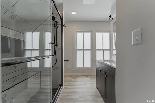 $195,000 | 1102 3rd Street, Lincoln, IL 62656