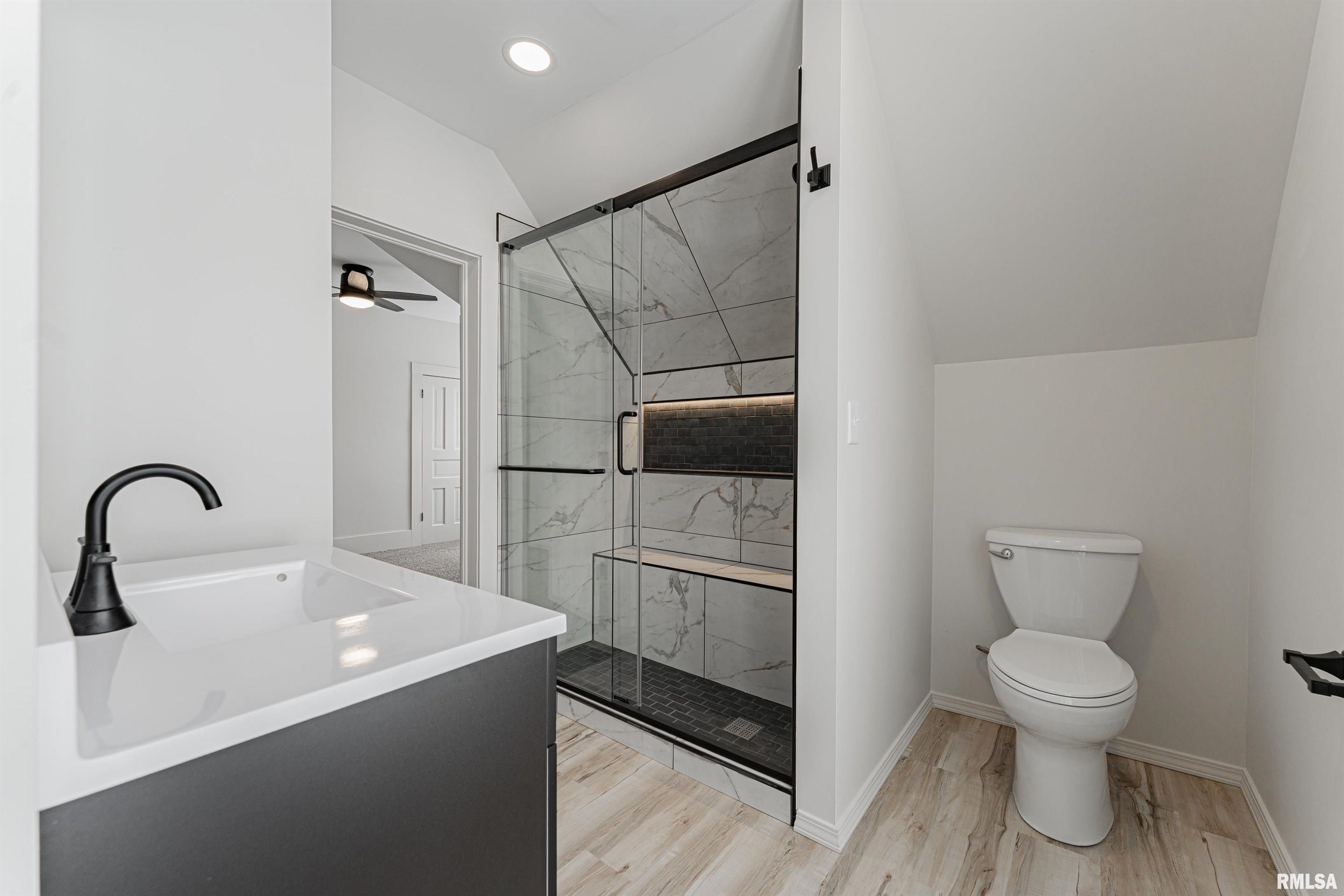 1102 3rd Street Lincoln, IL 62656 - Photo 21 of 35