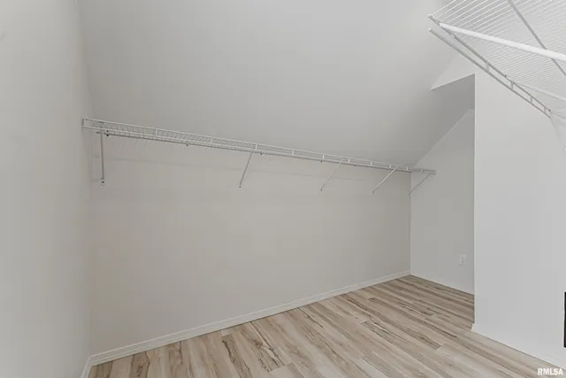 $195,000 | 1102 3rd Street, Lincoln, IL 62656