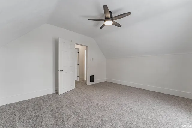 $195,000 | 1102 3rd Street, Lincoln, IL 62656