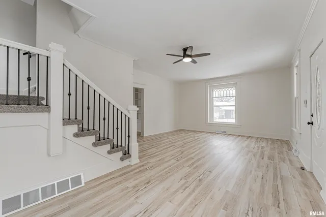 $195,000 | 1102 3rd Street, Lincoln, IL 62656