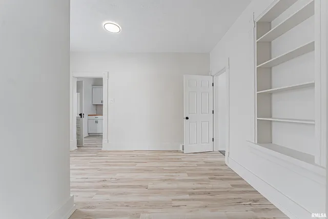 $195,000 | 1102 3rd Street, Lincoln, IL 62656