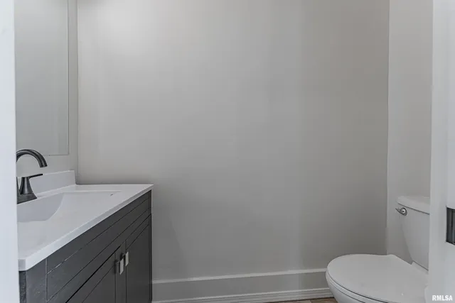 $195,000 | 1102 3rd Street, Lincoln, IL 62656