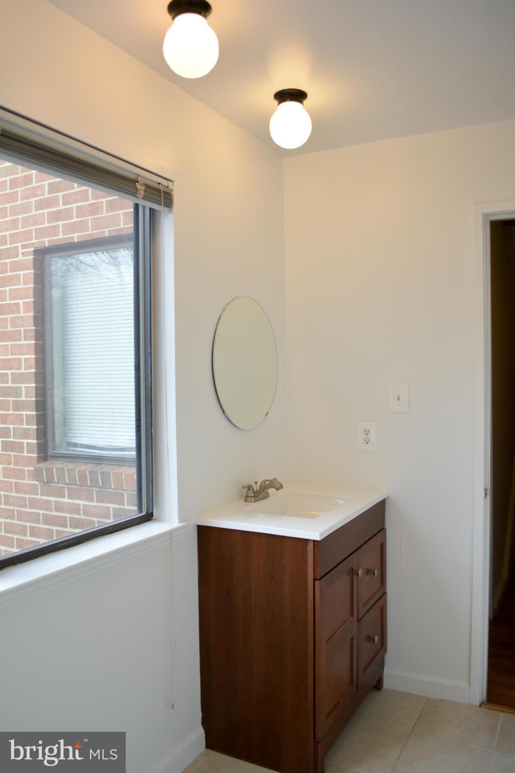 11606 Hunters Green Court Reston, VA 20191 - Photo 16 of 26 Bath