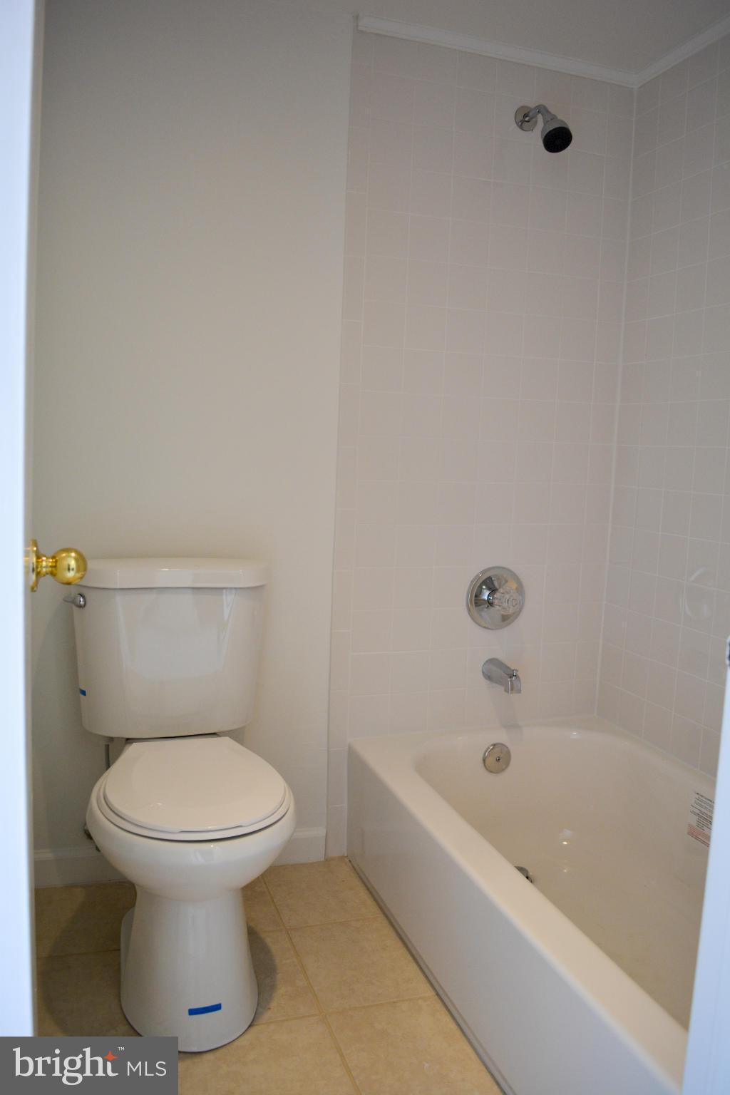 11606 Hunters Green Court Reston, VA 20191 - Photo 17 of 26 Bath