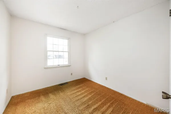 $199,900 | 18810 Spruce Street, Carlyle, IL 62231