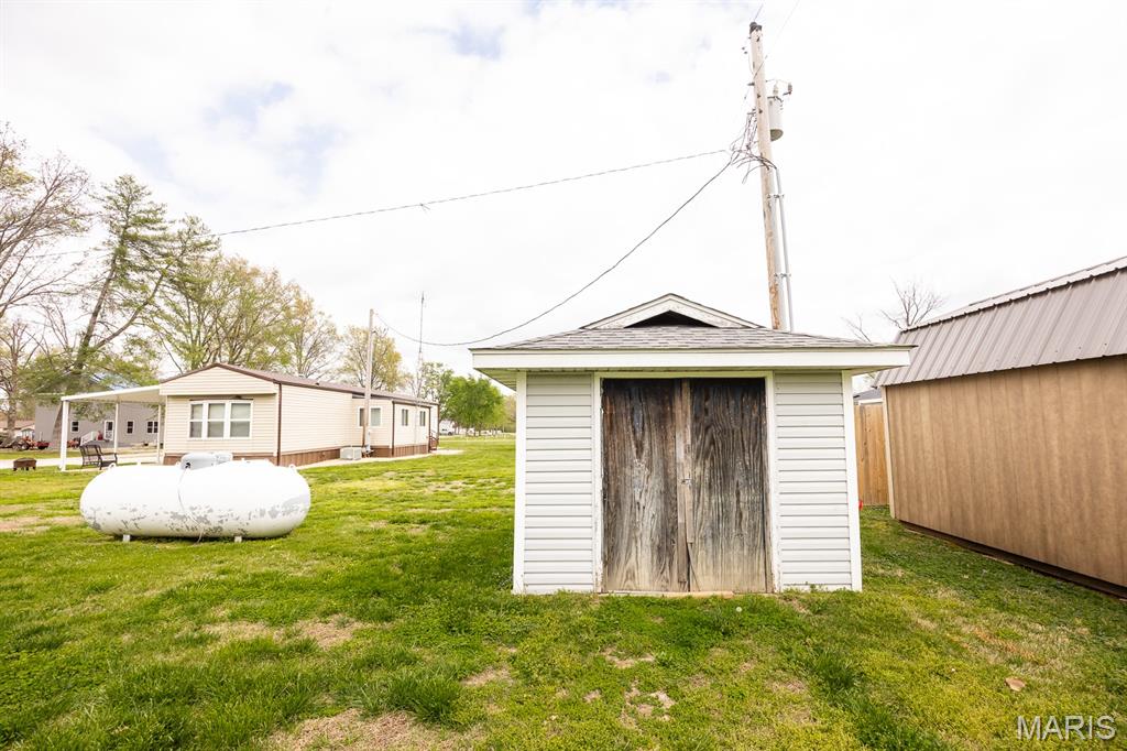 18810 Spruce Street Carlyle, IL 62231 - Photo 28 of 29