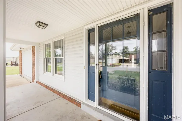 $199,900 | 18810 Spruce Street, Carlyle, IL 62231