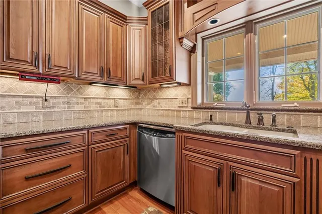 $725,000 | 2301 Lee's Summit Road, Lee's Summit, MO 64064