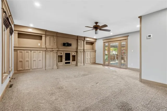 $725,000 | 2301 Lee's Summit Road, Lee's Summit, MO 64064