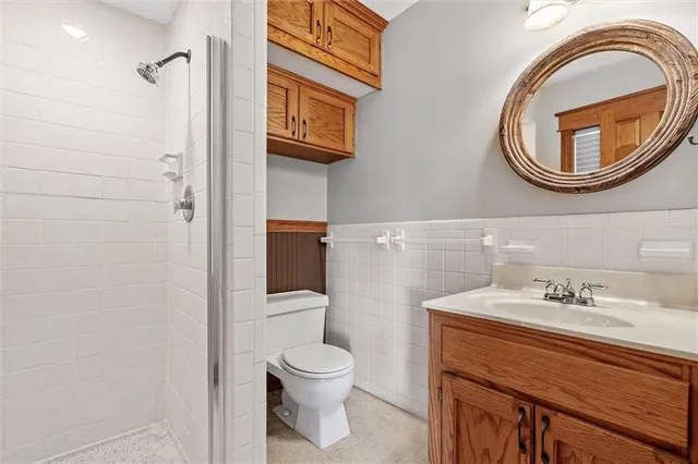 $725,000 | 2301 Lee's Summit Road, Lee's Summit, MO 64064