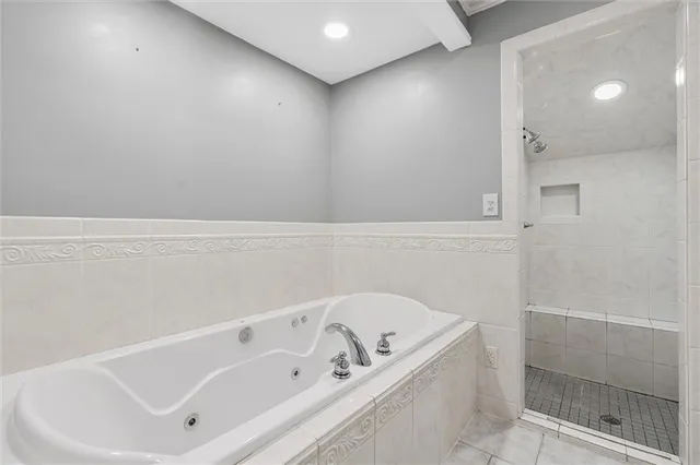 $725,000 | 2301 Lee's Summit Road, Lee's Summit, MO 64064