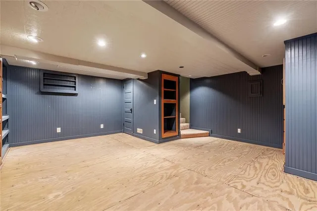 $725,000 | 2301 Lee's Summit Road, Lee's Summit, MO 64064