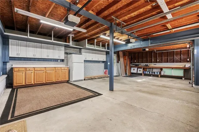 $725,000 | 2301 Lee's Summit Road, Lee's Summit, MO 64064