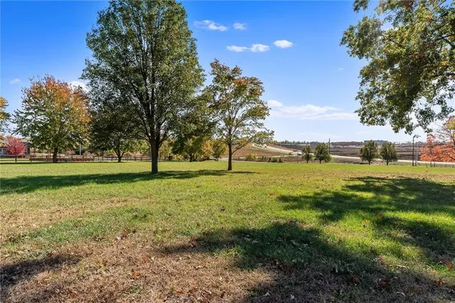 $725,000 | 2301 Lee's Summit Road, Lee's Summit, MO 64064