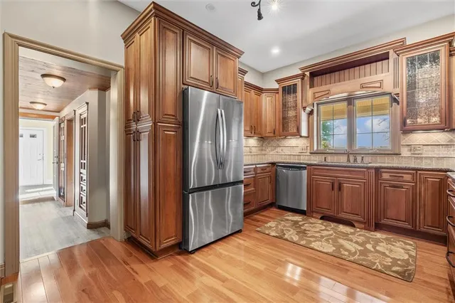 $725,000 | 2301 Lee's Summit Road, Lee's Summit, MO 64064