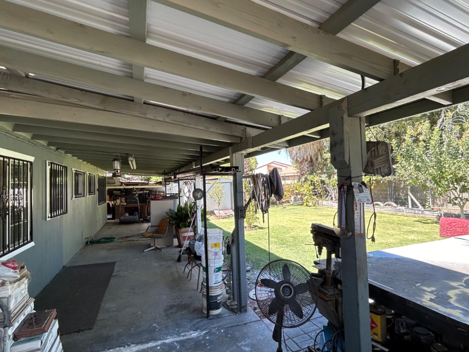 355 J Street Mendota, CA 93640 - Photo 21 of 21 a view of a room with gym equipment