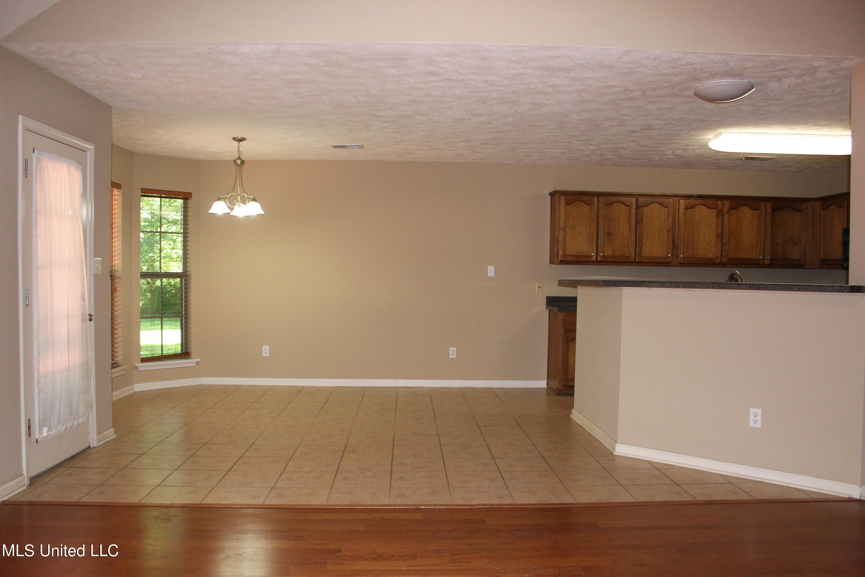 2792 Tulane Road Nesbit, MS 38651 - Photo 8 of 27 IMG_0436