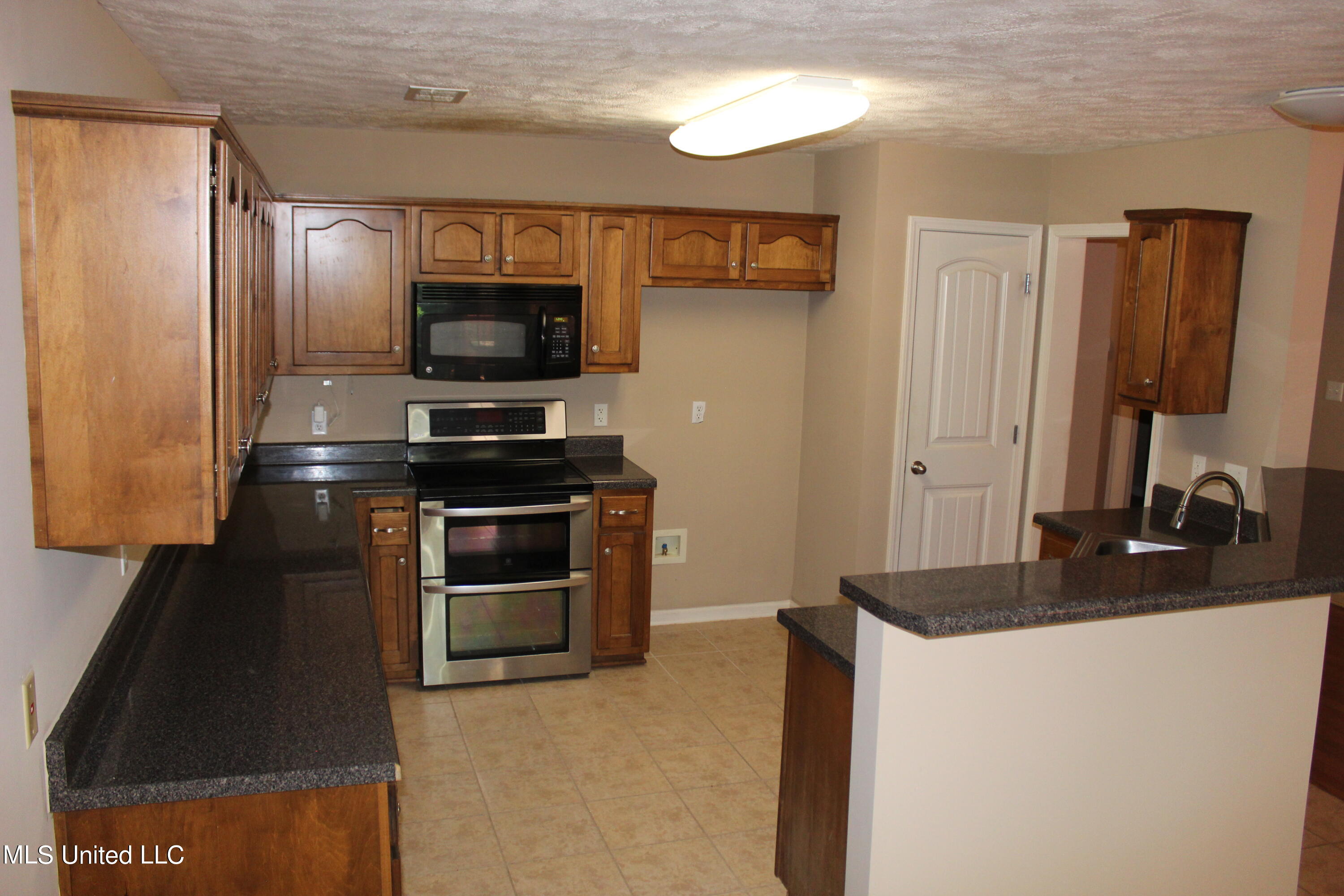 2792 Tulane Road Nesbit, MS 38651 - Photo 9 of 27 IMG_0442