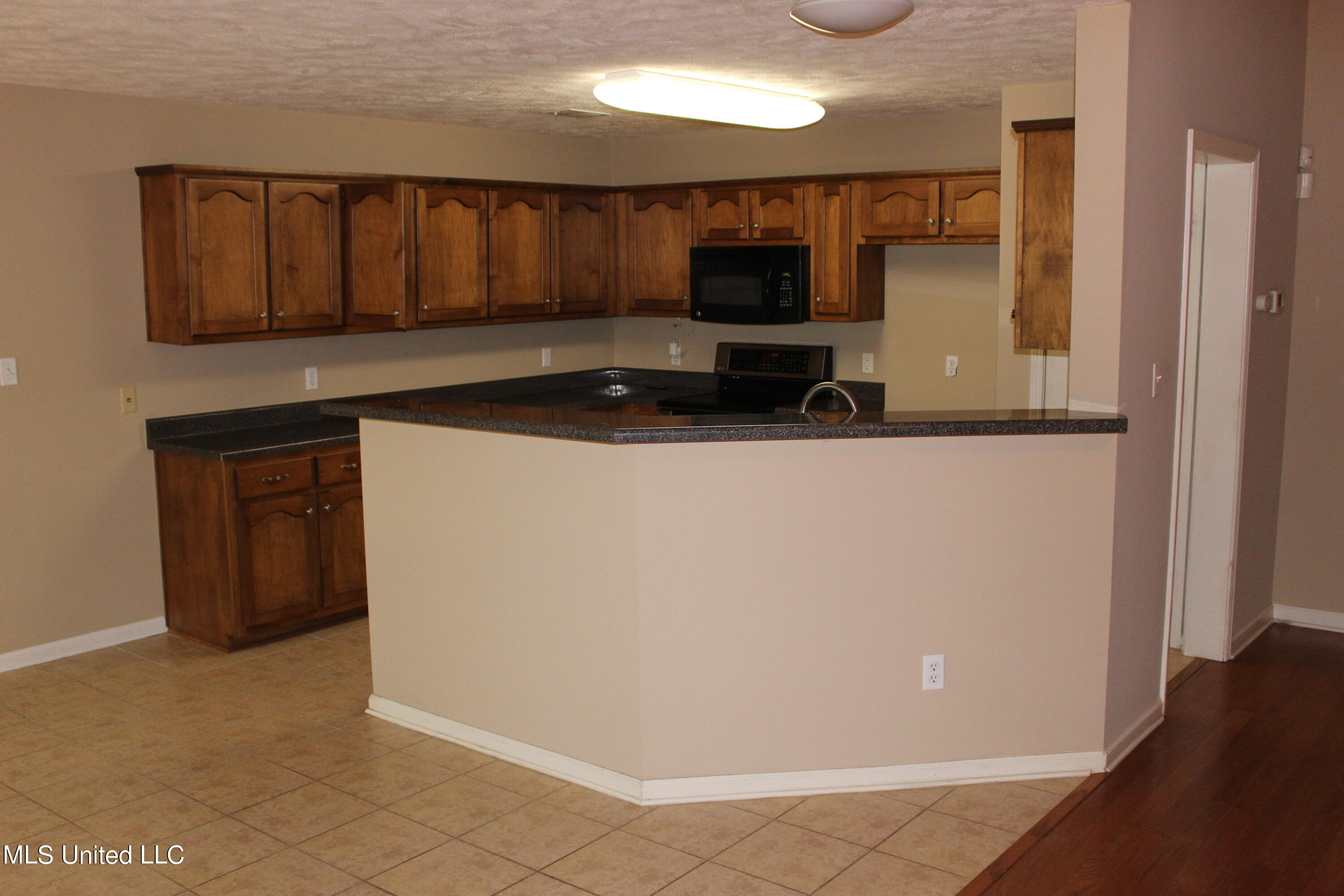 2792 Tulane Road Nesbit, MS 38651 - Photo 10 of 27 IMG_0435