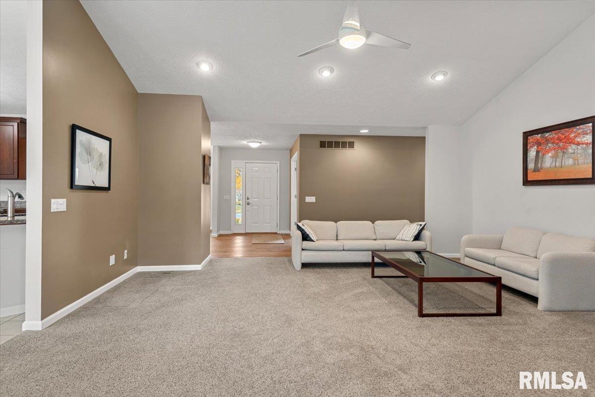 3508 Sundance Drive Springfield, IL 62711 - Photo 15 of 52 Gallery Image 15