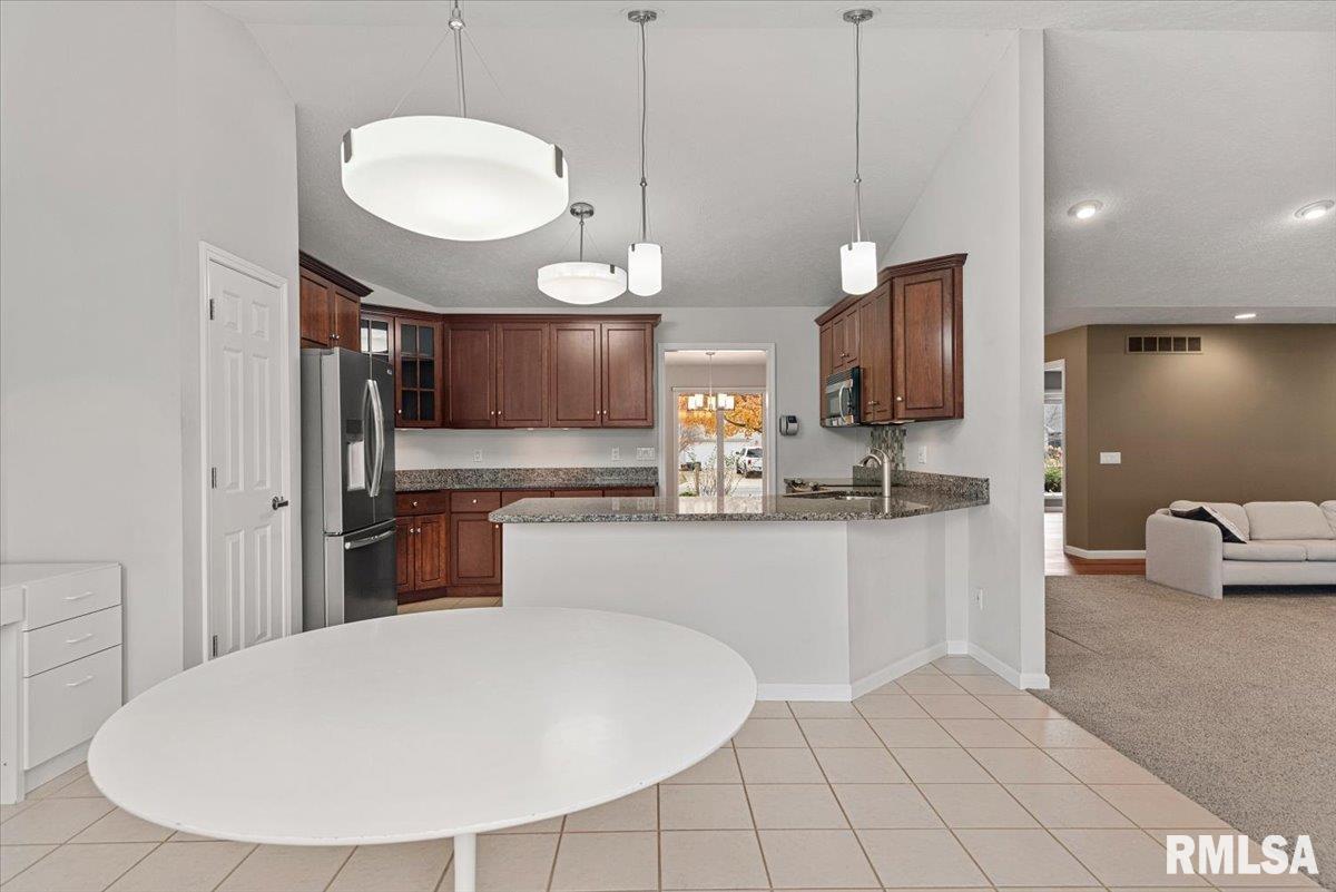 3508 Sundance Drive Springfield, IL 62711 - Photo 20 of 52 Gallery Image 20