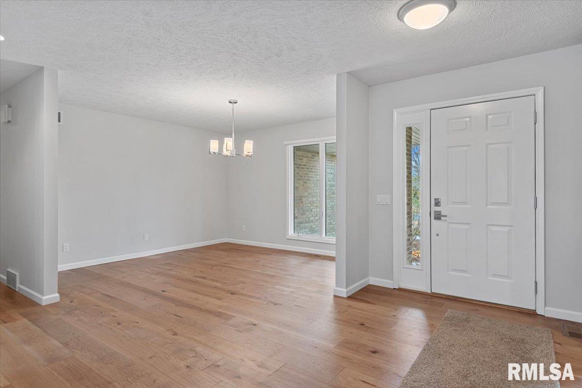 3508 Sundance Drive Springfield, IL 62711 - Photo 7 of 52 Gallery Image 7