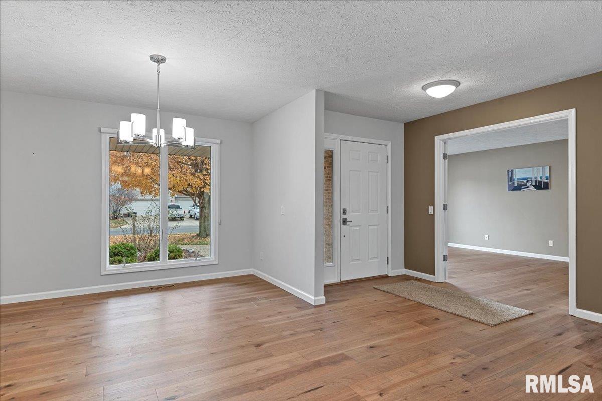 3508 Sundance Drive Springfield, IL 62711 - Photo 9 of 52 Gallery Image 9