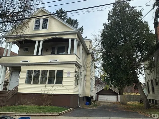 $2,200 | 409 Westmoreland Avenue, Unit 9, Syracuse, NY 13210