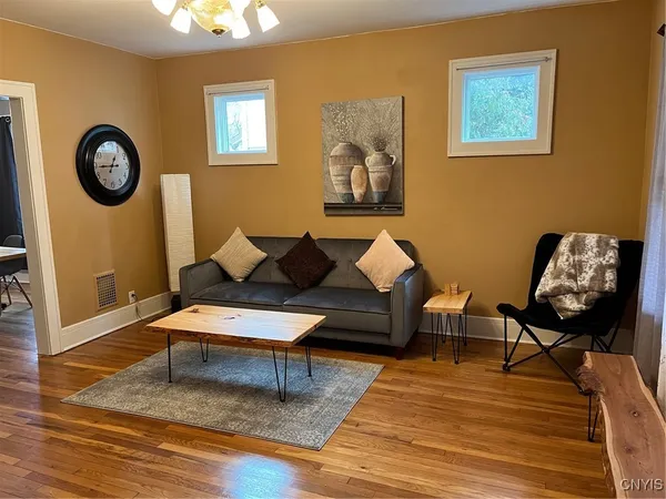 $2,200 | 409 Westmoreland Avenue, Unit 9, Syracuse, NY 13210