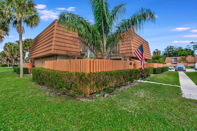 $2,700 | 148 Heritage Way, West Palm Beach, FL 33407