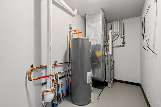 $339,000 | 2510 Stoney Brook Court, Manitowoc, WI 54220