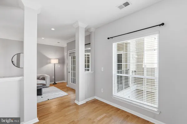 $429,999 | 4850 Eisenhower Avenue, Unit 316, Alexandria, VA 22304